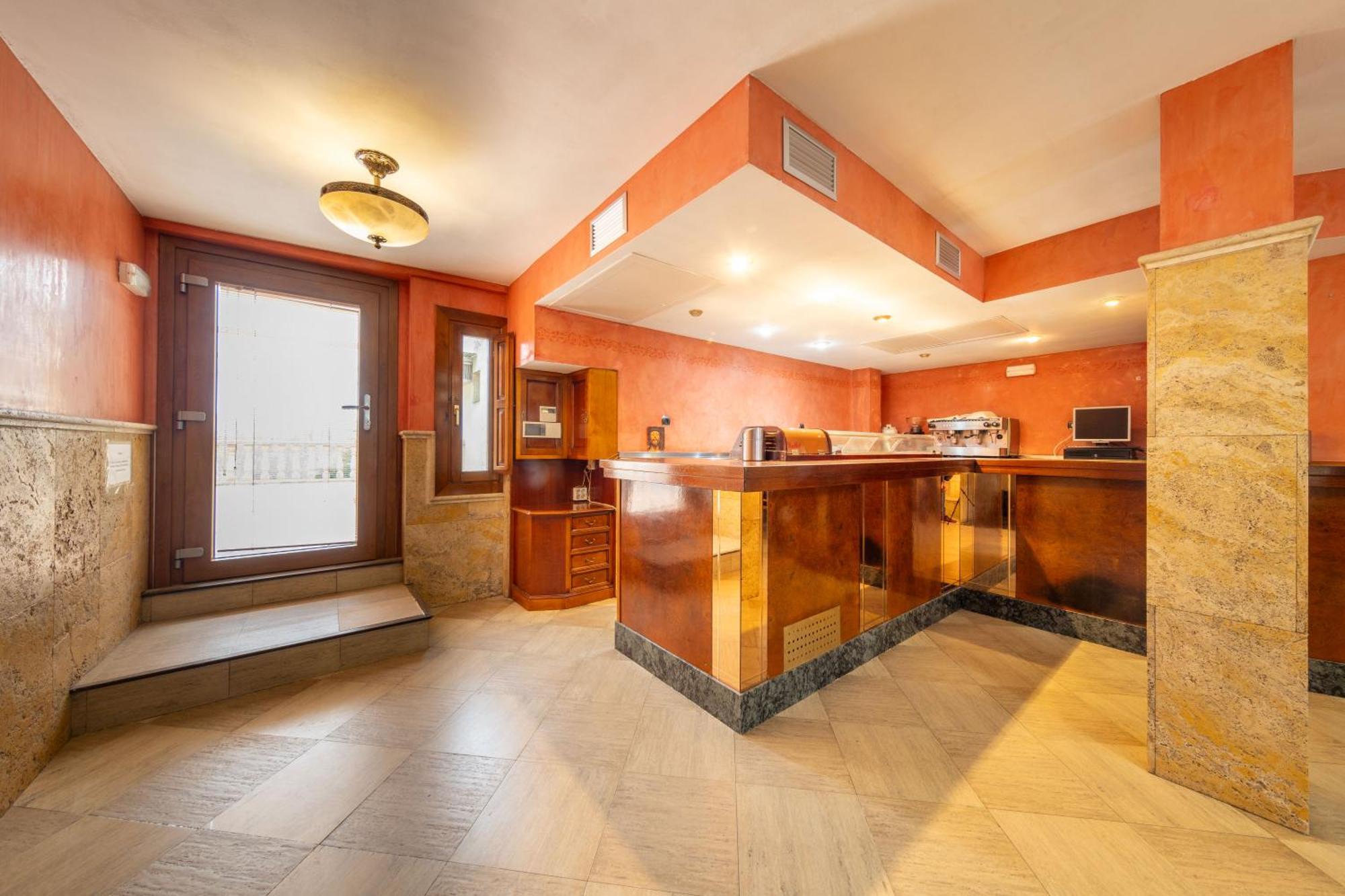 Hostal Sin Recep24H Puerta De La Villa - Pet Friendly & Restaurante Almazán 외부 사진